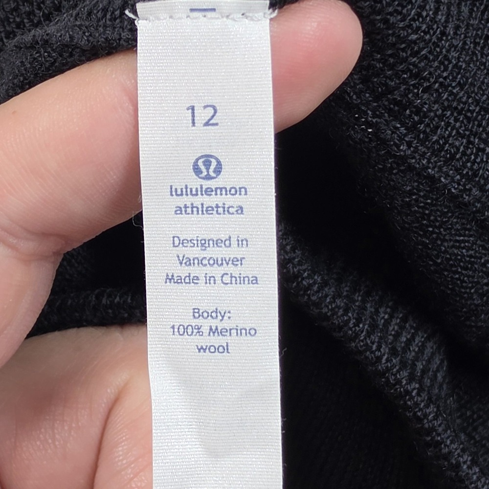 Lululemon Athletica 100% Merino Wool Crewneck Sweater Women 12 Black Raglan Knit - Picture 5 of 8